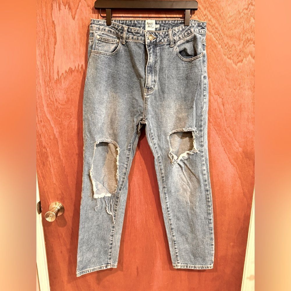 Princess Polly distressed jeans size 10‎